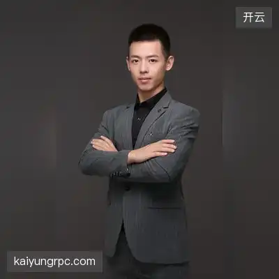 邓荻新